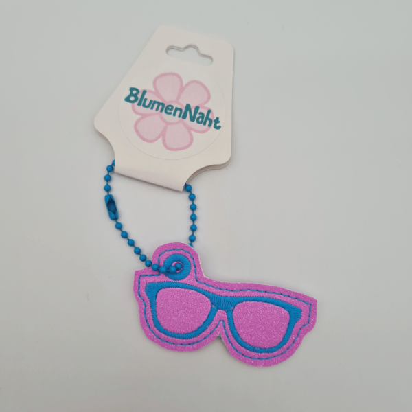 Kleiner Anhänger Brille #8 glitzerpink/hellblau